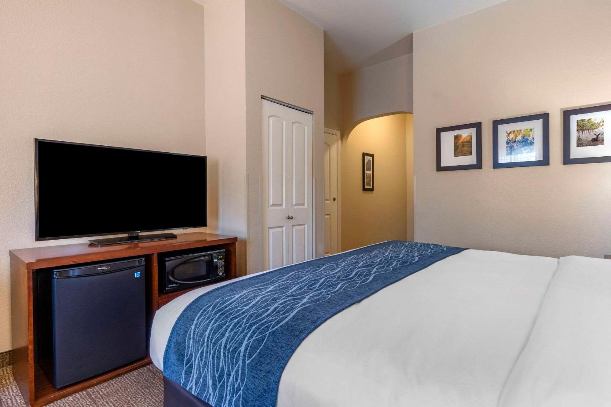 Comfort Inn & Suites Ukiah Mendocino County Kültér fotó