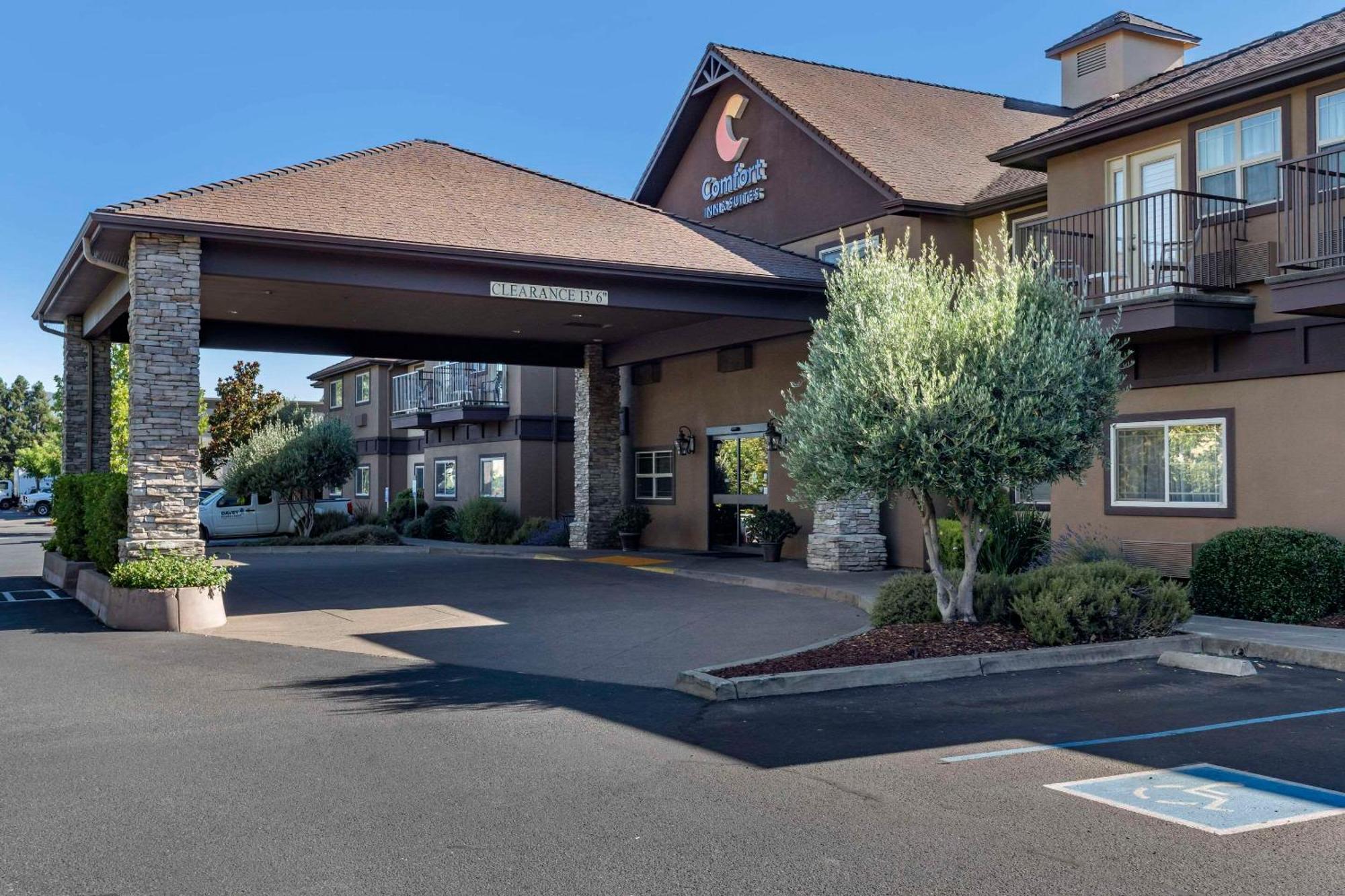 Comfort Inn & Suites Ukiah Mendocino County Kültér fotó